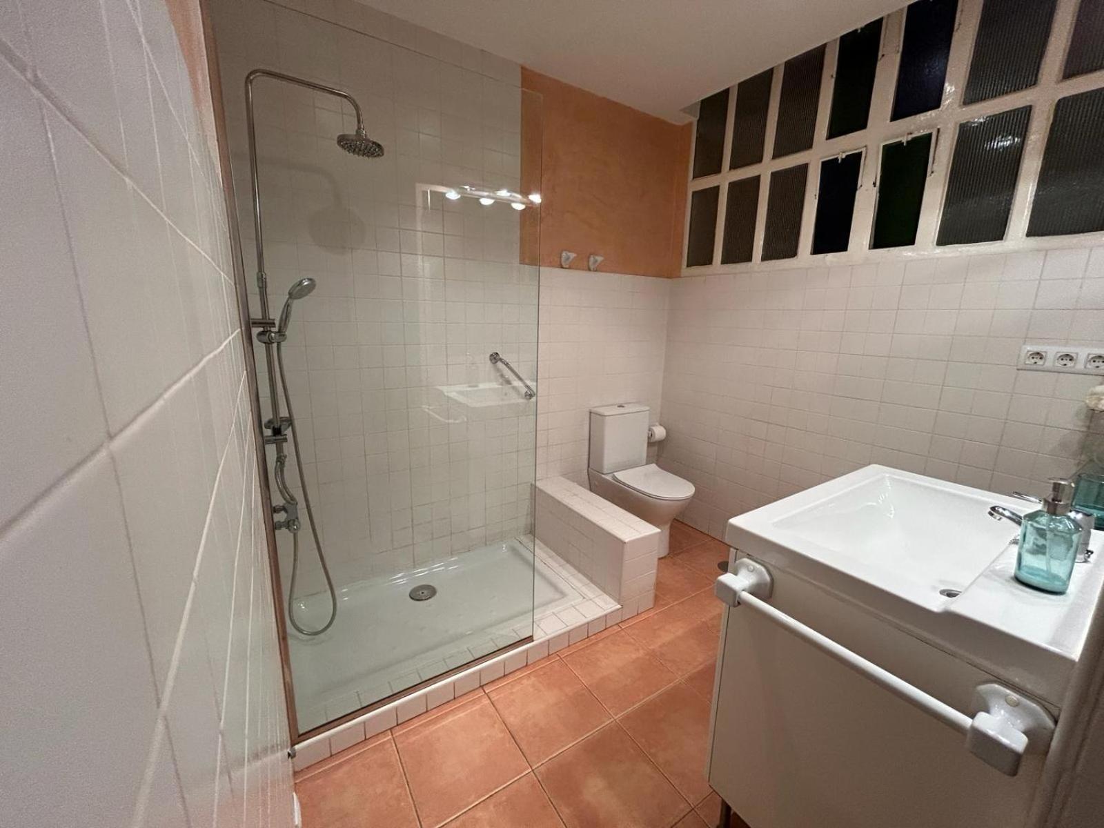 2 Bedroom Apartment By Guadalquivir River セビリア エクステリア 写真